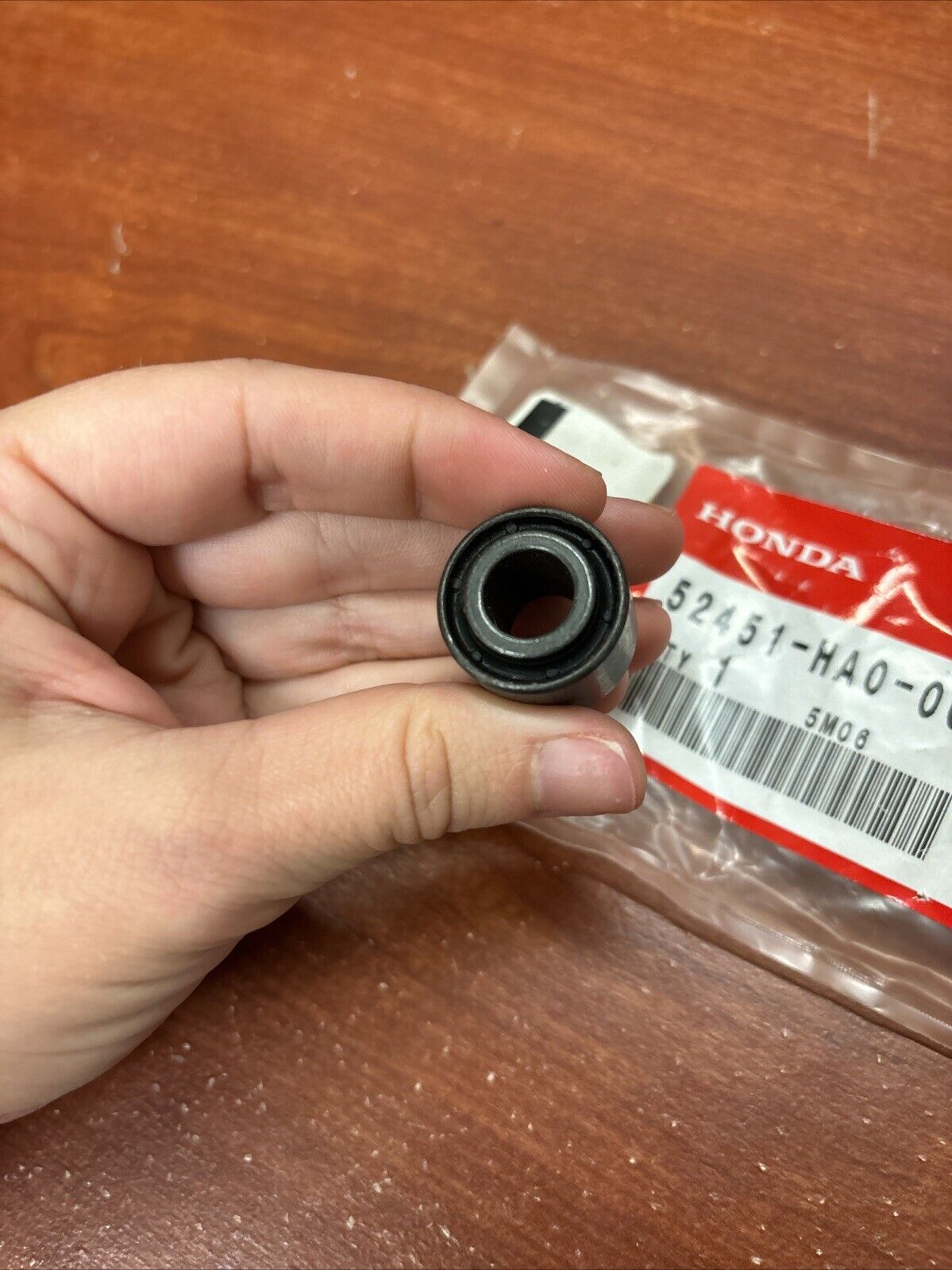 NOS Honda ATC250ES TRX250R TRX400EX SHOCK ABSORBER BUSH 52451-HA0-003 H145