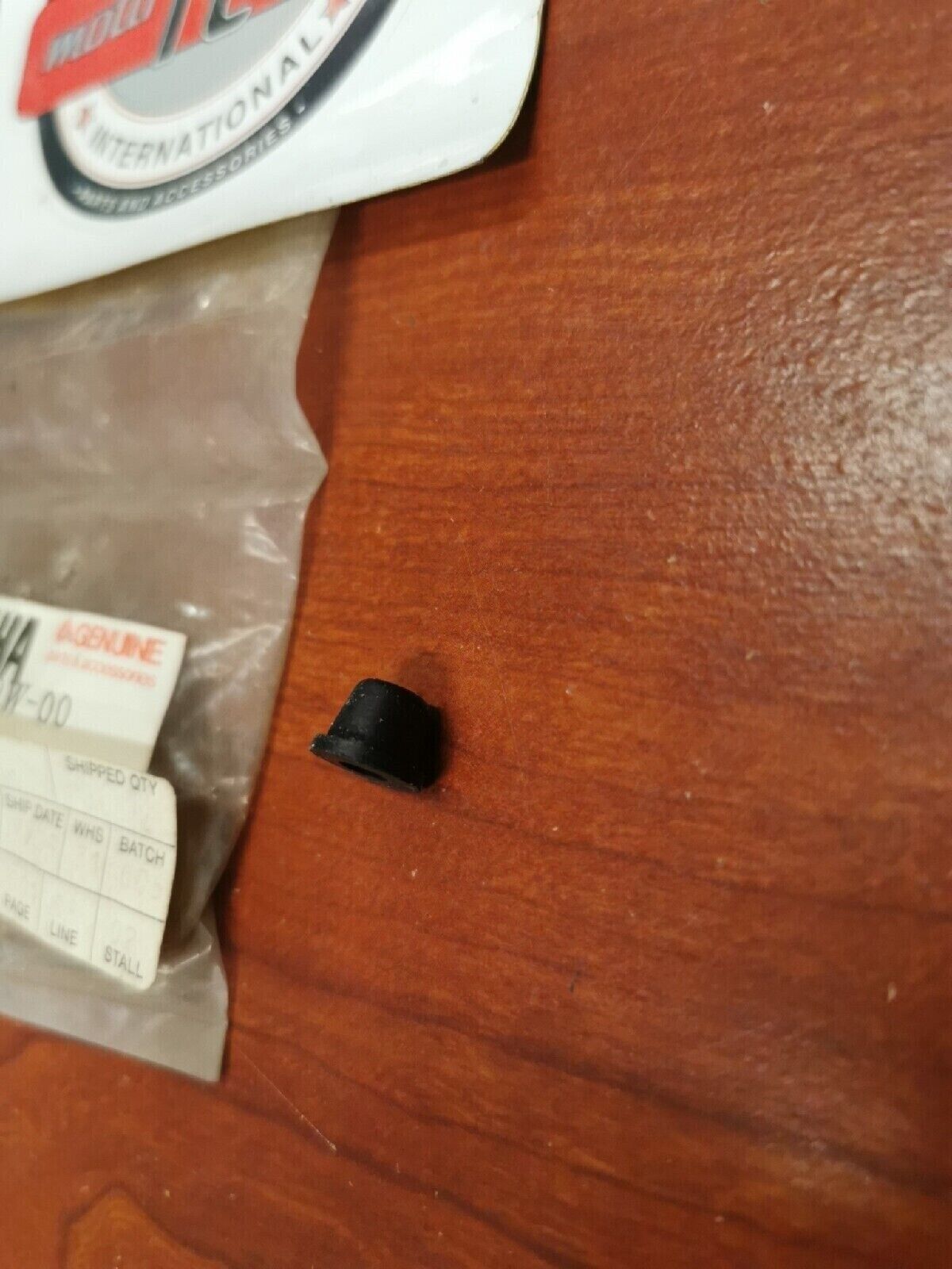 NOS Yamaha CAP 26H-2319W-00-00 Y71