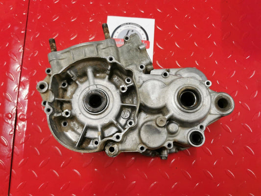 Suzuki RM250 1990 crankcase set left right