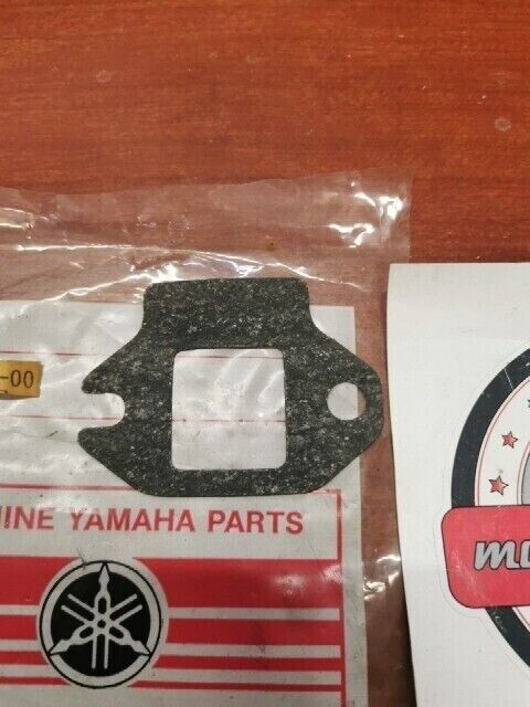NOS Yamaha RD125 RD200 CARBURETOR PACKING 389-13622-00 SUB 389-13622-01-00 Y143