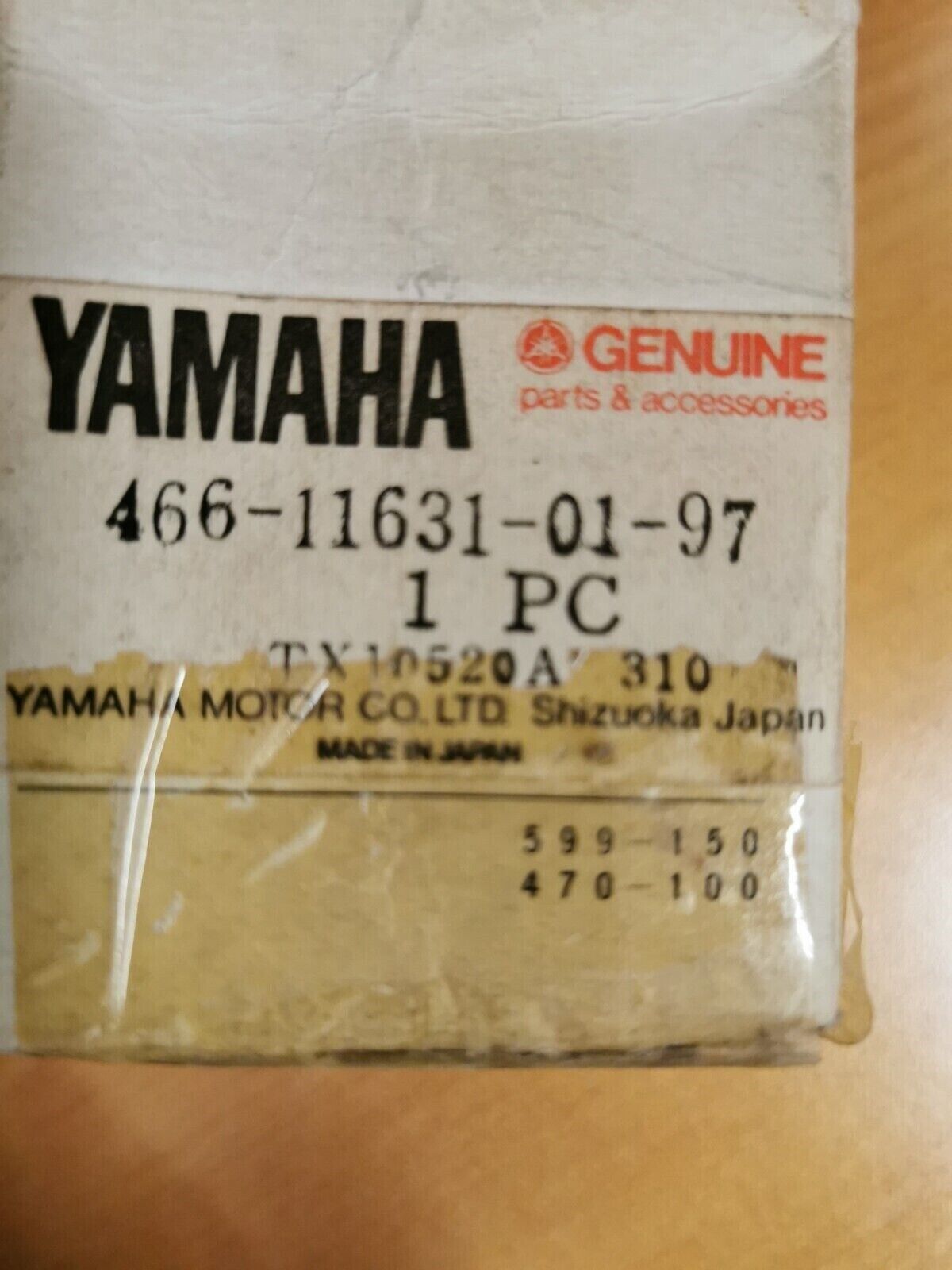 NOS YAMAHA RD125  1975 1976   PISTON STD  0.97  466-11631-01-97  Y46