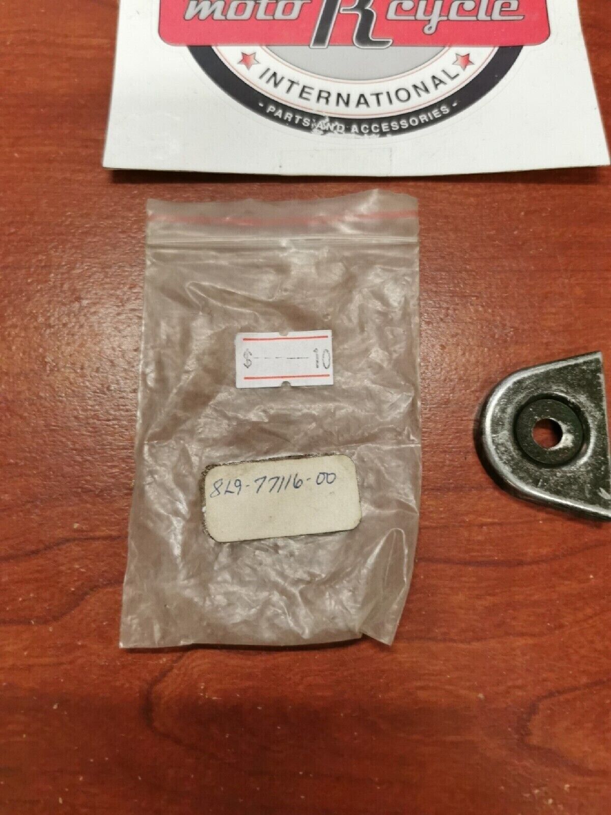 NOS Yamaha SR540 WINDSHIELD SPECIAL WASHER 8L9-77116-00-00 Y70