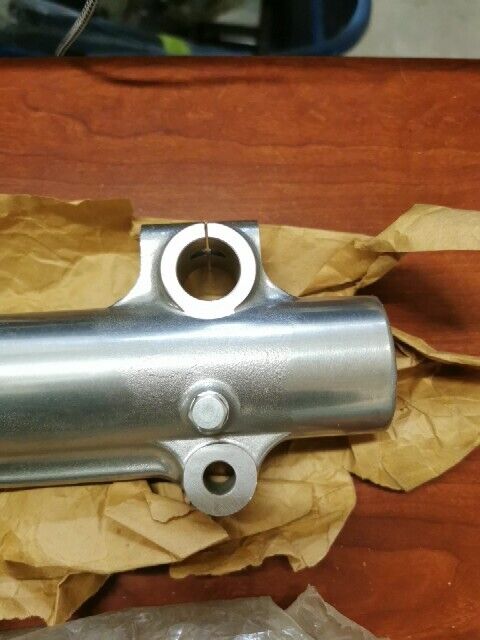 NOS Honda CB650SC CB900C FRONT FORK LOWER OUTER TUBE 51421-461-771 H68