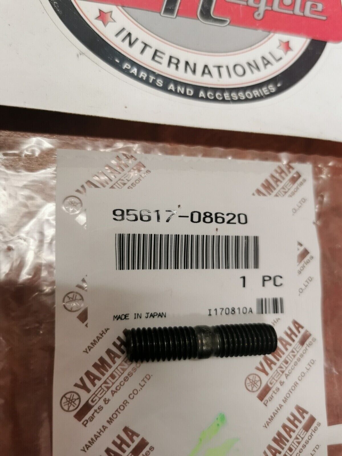 NOS Yamaha YZ450 YZ250 WR450 WR250 YP400 WR426 STUD BOLT 95617-08620-00 Y82