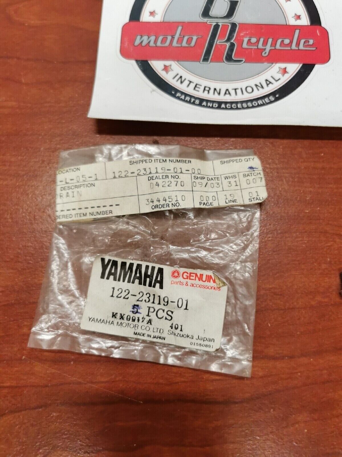 NOS Yamaha EF3800 YG400 PAN HEAD SCREW 122-23119-01-00 SUB. 98517-04006-00 Y72