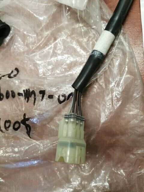 NOS Honda TRX400FW INDICATOR SOCKET 37650-HM7-000 SUB 37600-HM7-000 H104