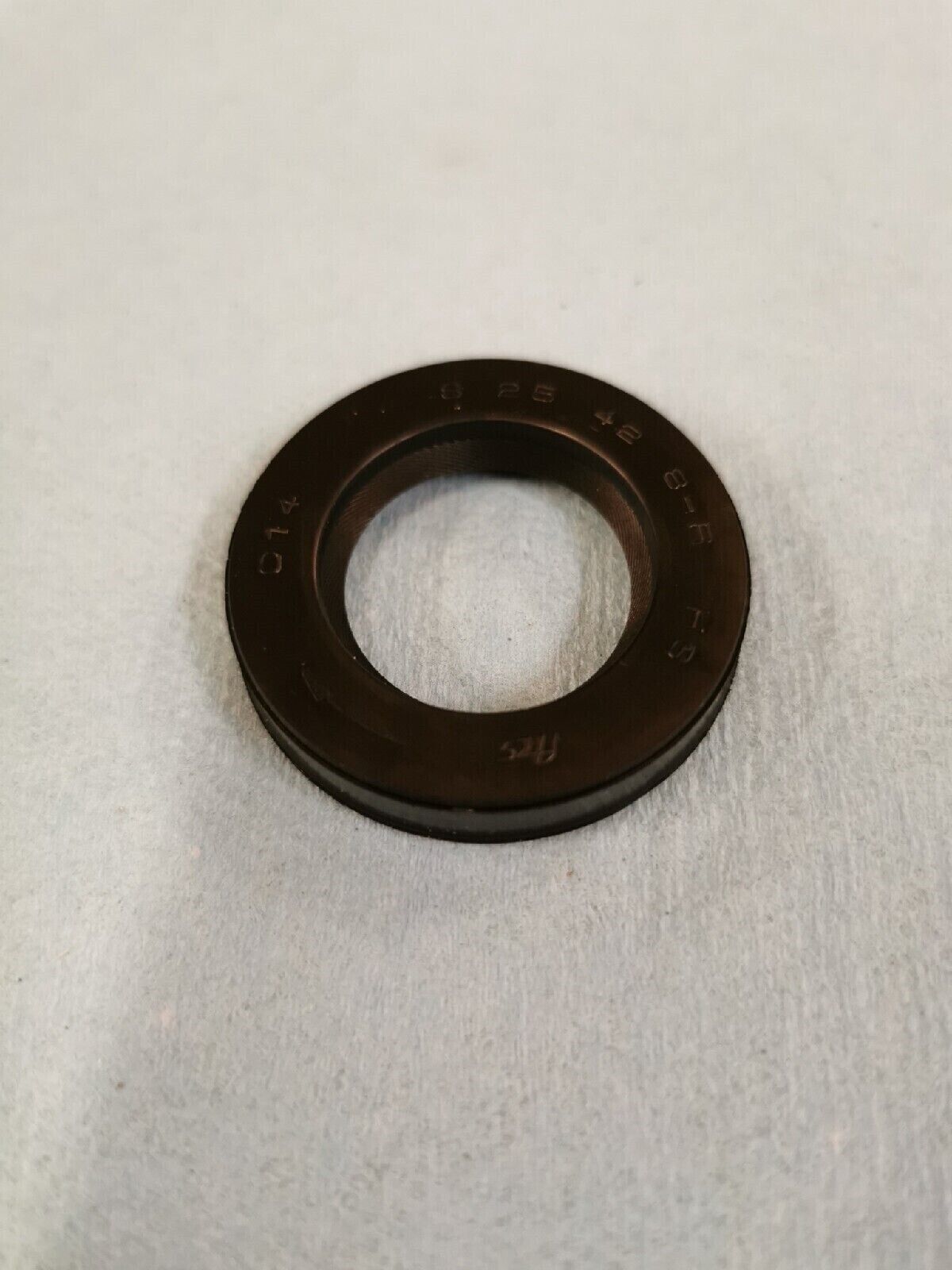 NEW HONDA CB750 CB1000 CB900 1979 - 1983 OIL SEAL 25X42X8 91201-425-003 H47