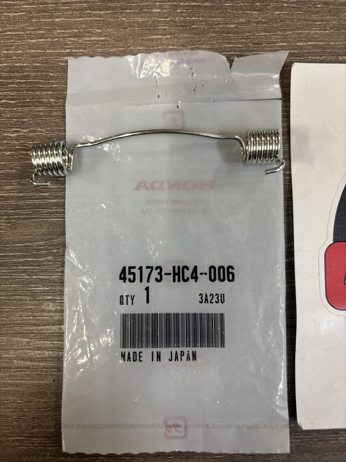 NOS Honda TRX200 TRX250 TRX300 BRAKE SPRING 45173-HC4-006 H117