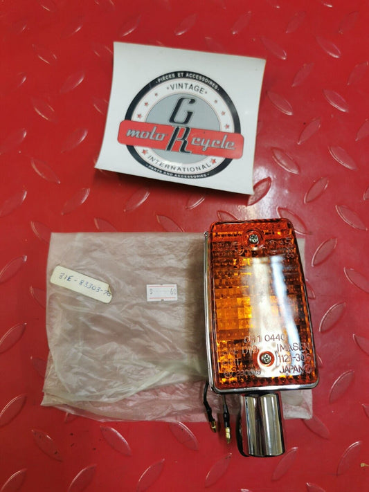 NOS YAMAHA FRONT FLASHER ASSEMBLY 31E-83303-70-00 SUPERCEDED 31E-83301-70-00 Y29