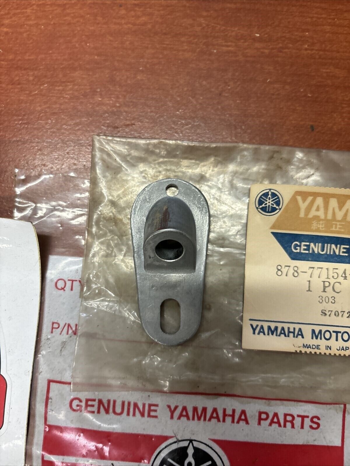 NOS Yamaha EX340 EX440 GPX338 GPX433 SRX440 BACK UP PLATE 878-77154-00-00 Y177