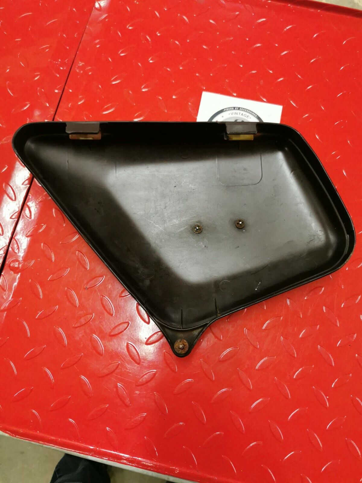 Honda GL1000 1976 goldwing 1000 Gold wing right side cover panel fairing limited