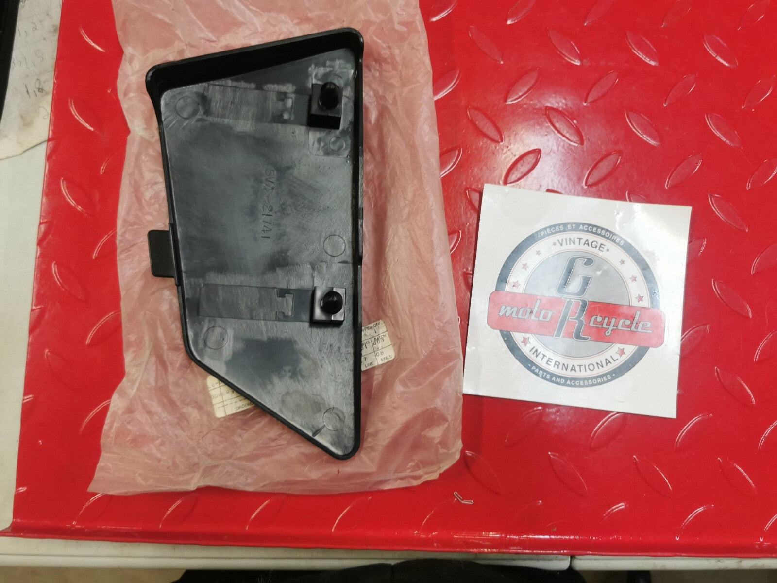 NOS YAMAHA 1983 XS650S COVER SIDE 4 XS650S HERITAGE SPECIAL 5V4-21741-00 Y13