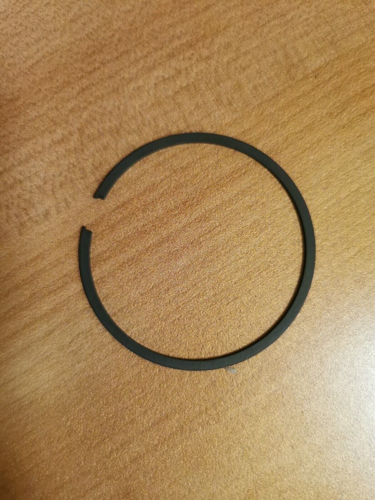 NOS YAMAHA YZ125 TZ250 1970 - 1982   RING  PISTON STD  240-11611-00-00 Y48