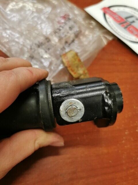 NOS Honda CX500 D GL400 GL500 RIGHT STEP INCOMPLETE 50610-415-000 H84