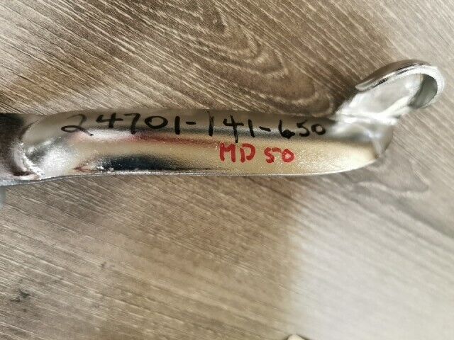 NOS HONDA CA105T CA102 CA100 C50 CUB C50BN  PEDAL GEARSHIFT  24701-141-650 H88