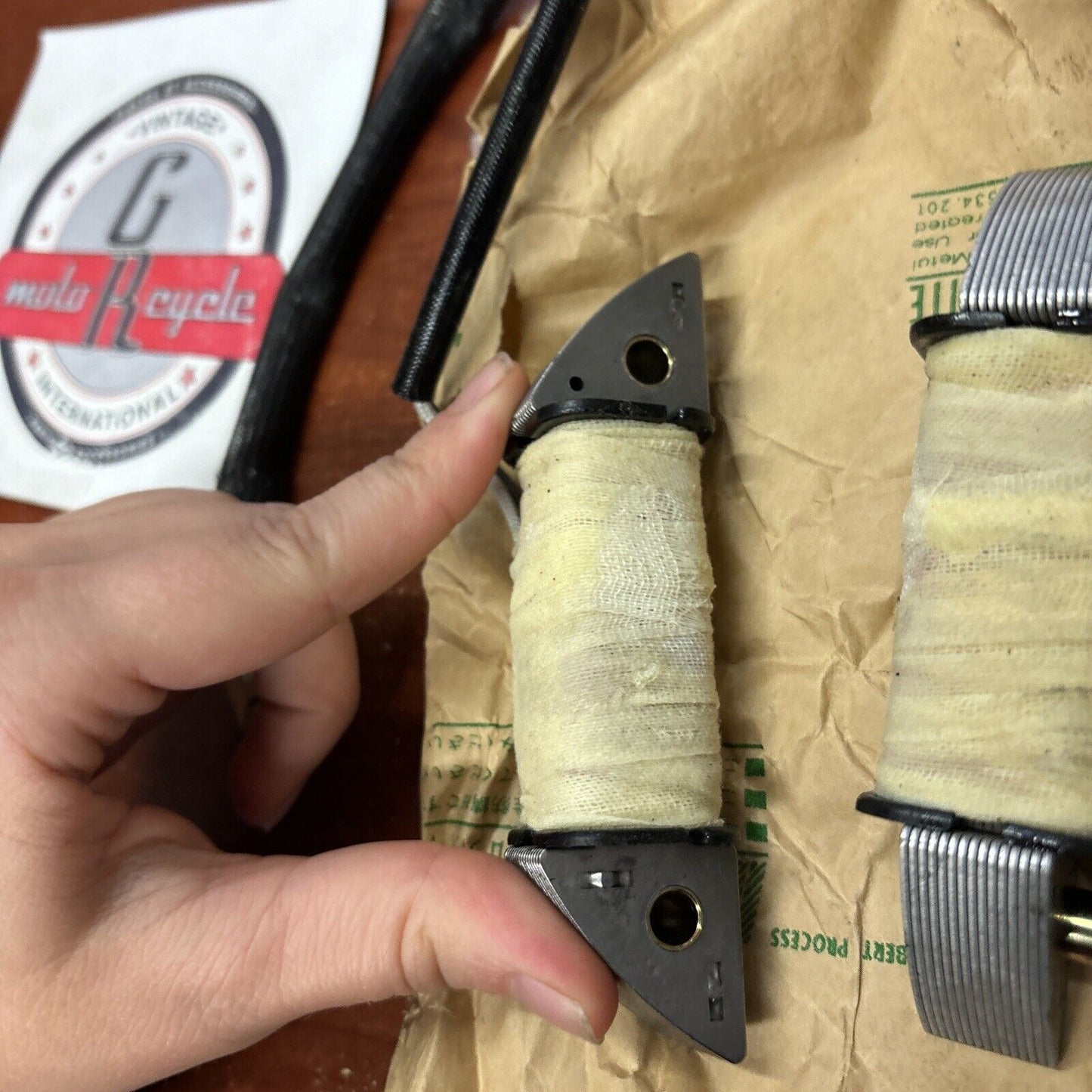 NOS Honda GX240 GX270 GX340 GX390 CHARGE COIL 31630-ZE2-861 H163