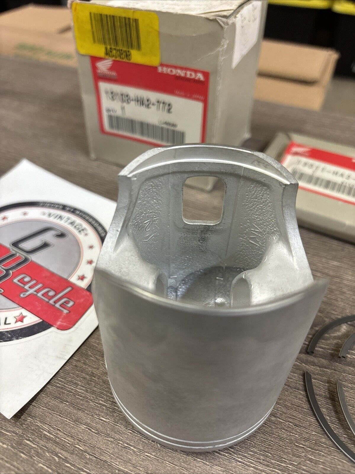 NOS Honda ATC250R TRX250 PISTON & RING O/S 0.25 13103-HA2-772 13011-HA2-003 H136