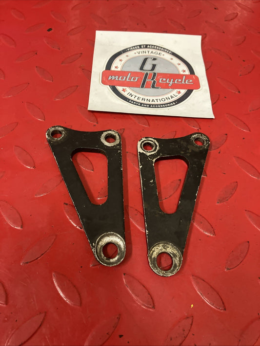 Honda CR250R 1984 Engine motor mount head hanger mounting plate bracket