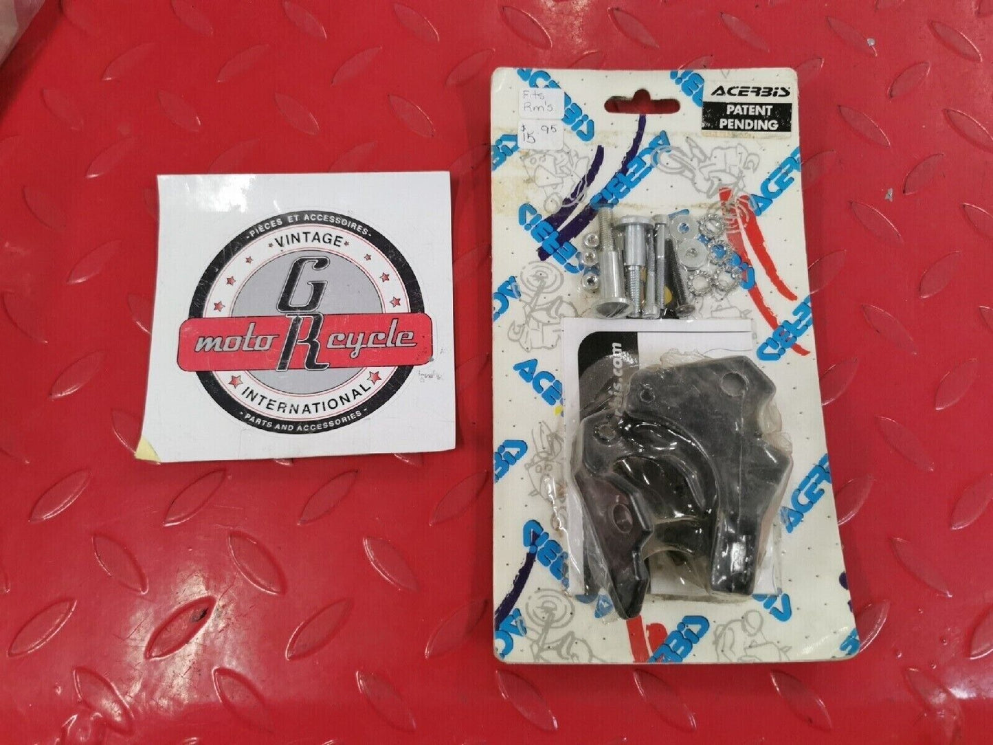 NOS ACERBIS SUZUKI RM80 RM85 RM125 RM250 1995 - 2000  Mounting Kit Flag 6590 J12