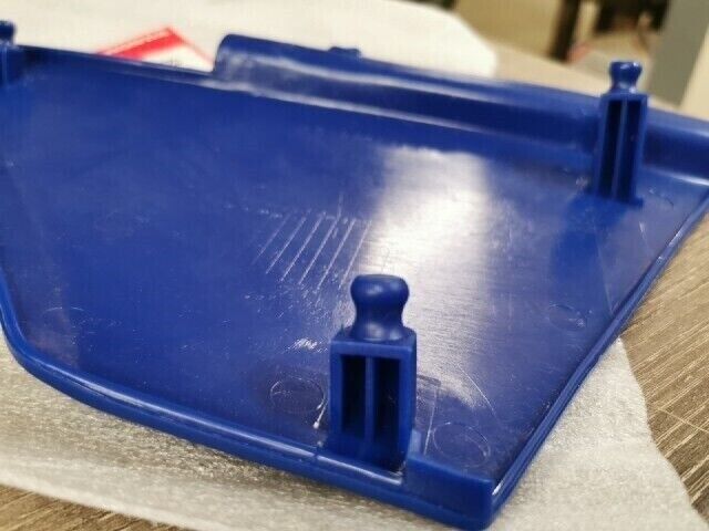 NOS HONDA TRX300 FOURTRAX 1990 COVER RIGHT SIDE PB149 BLUE 83500-HM4-730ZD  H102
