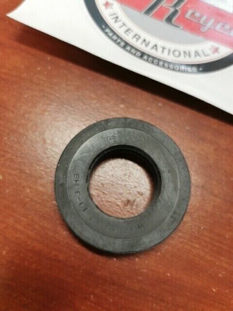 NOS Honda CB1100 CB750 C F F2 K CB900 C F OIL SEAL (25X47X10) 91257-425-013 H71