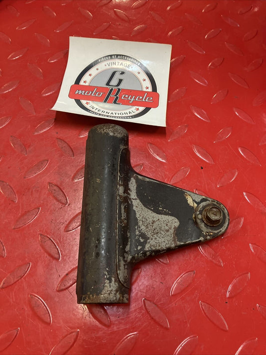 Yamaha RD400 1977 Left fork upper cover headlight bracket 1976 1978 2