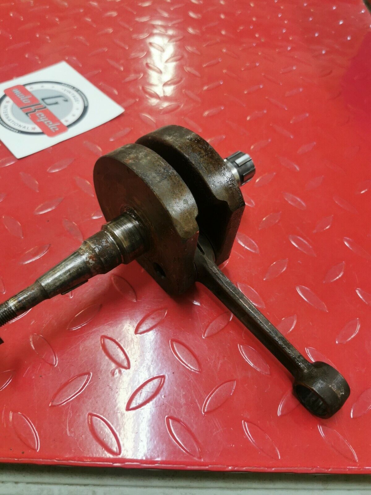 Honda CR250M 1976 Crankshaft crank shaft 1975