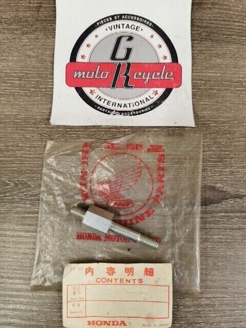 NOS HONDA SL125 SL125K1 BOLT  REAR CUSHION  90123-110-000 H88