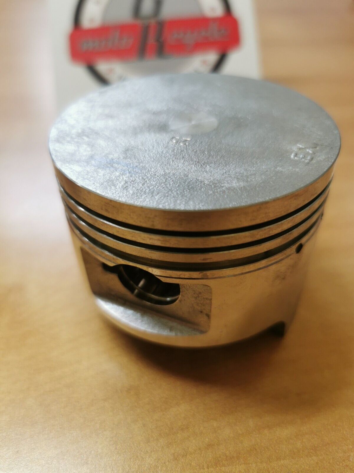 NOS HONDA  CM400A  1978 - 1980 PISTON  OVER SIZE  0.25       13102-417-010   H22