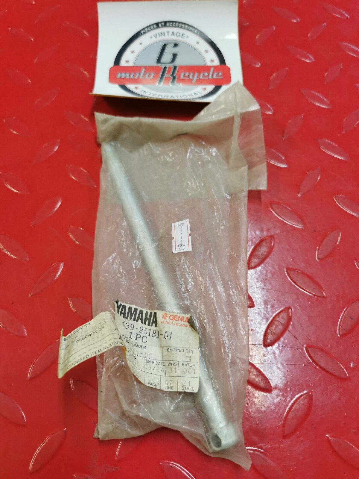 NOS Yamaha LB50 YSR50 YSR80 SHAFT WHEEL 439-25181-01-00 Y25