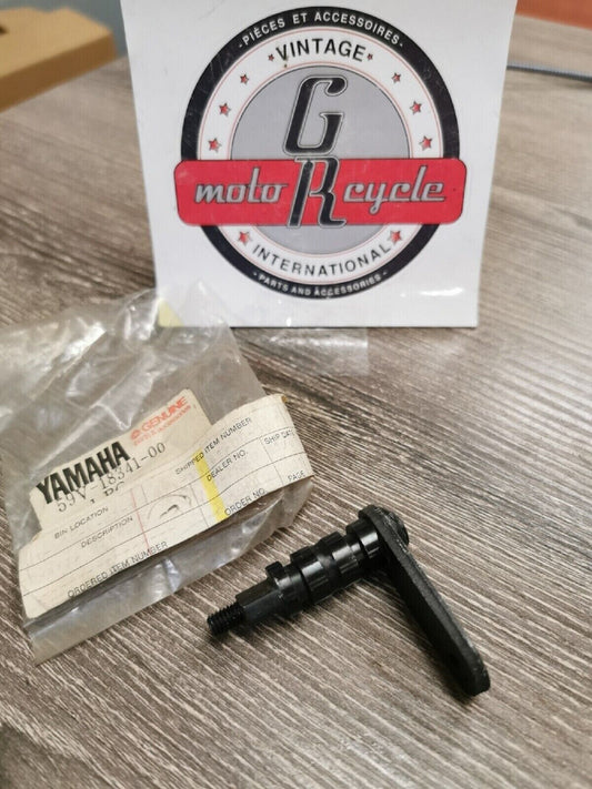 NOS YAMAHA YFM225S  1986  SHAFT  RINK   59V-18341-00  Y57