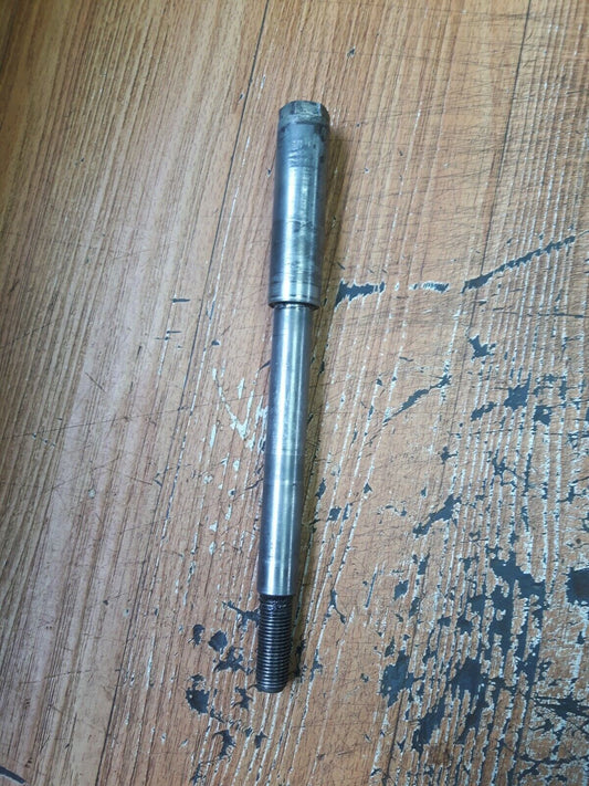 Honda XL250R 1984 front wheel axle bolt XR200R 1981 - 1987 44301-KB7-910