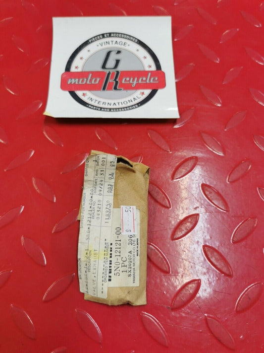 NOS Yamaha XT125 EXHAUST VALVE 5N0-12121-01-00 Y26