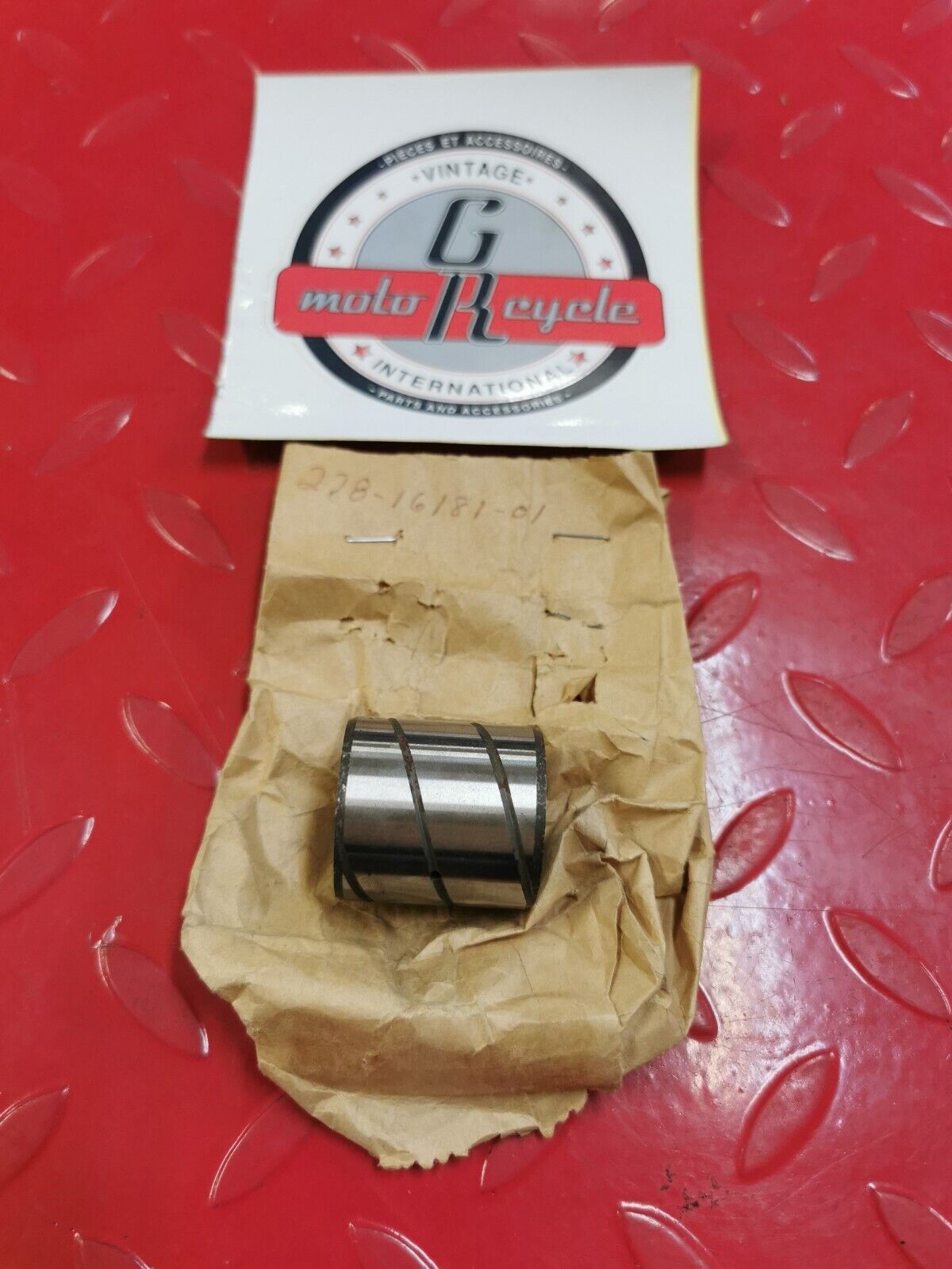 NOS YAMAHA YFZ350 XS500 RD400 TZ250 RZ350 SPACER 278-16181-01-00 Y31