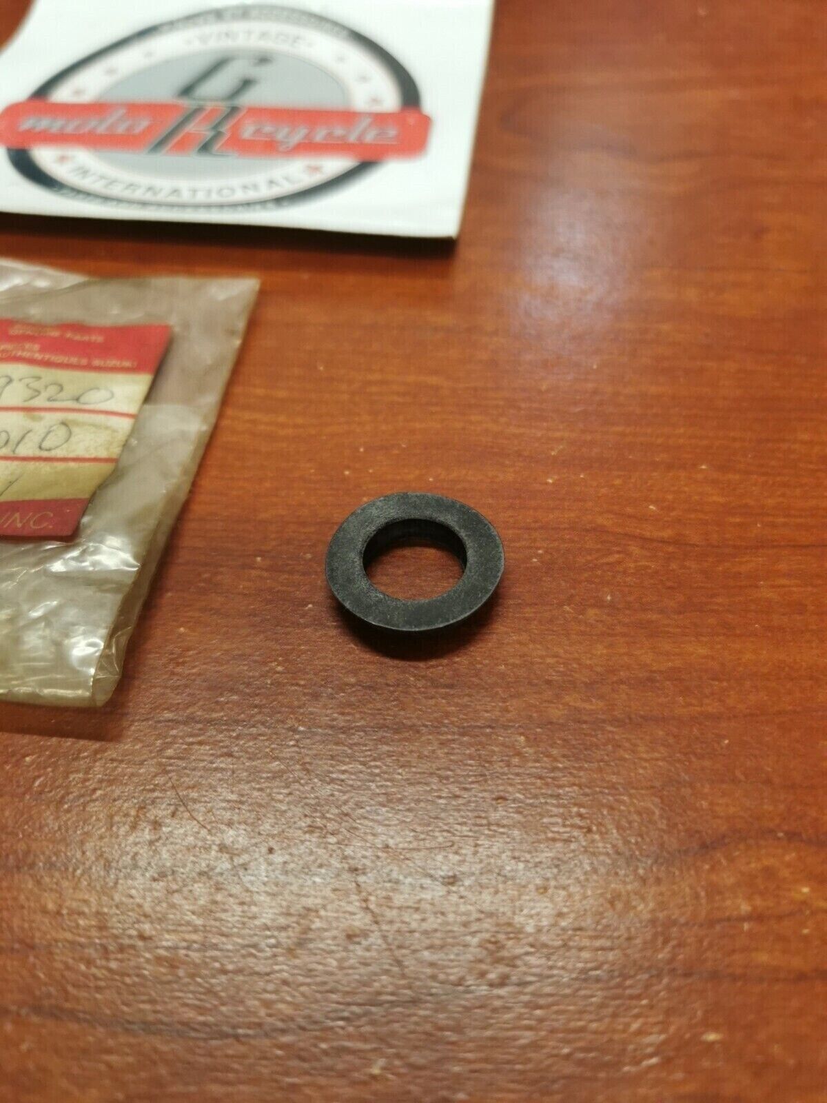 NOS Suzuki LT-F4 GS550 LT-F160 LT160 LT-4 LT-F250 LAMP CUSHION 09320-14010 S17