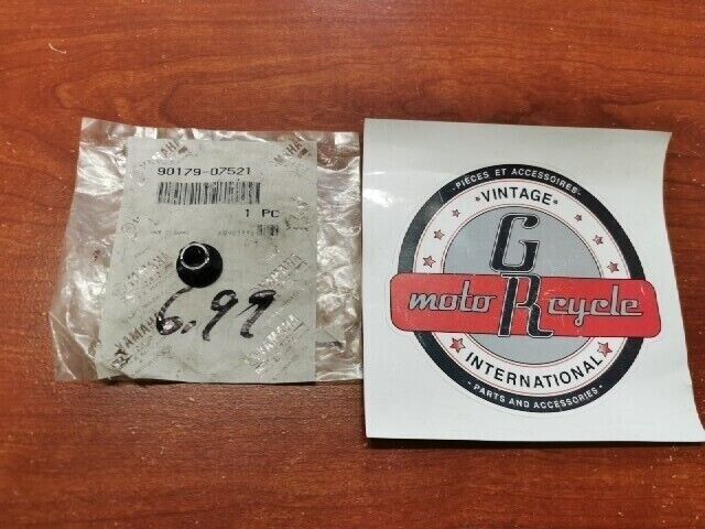 NOS Yamaha 2003 YW50R NUT 90179-07521-00 Y102