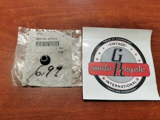 NOS Yamaha 2003 YW50R NUT 90179-07521-00 Y102