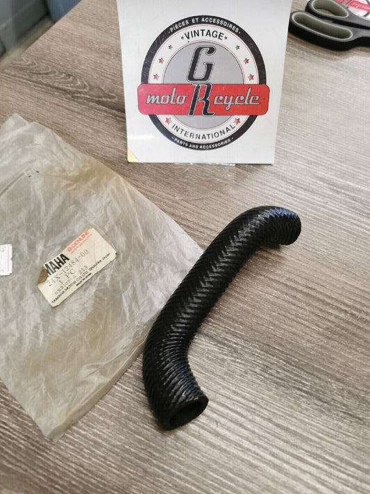 NOS YAMAHA YZ125 1983    RADIATOR HOSE PIPE 4   24x12484-00  Y54