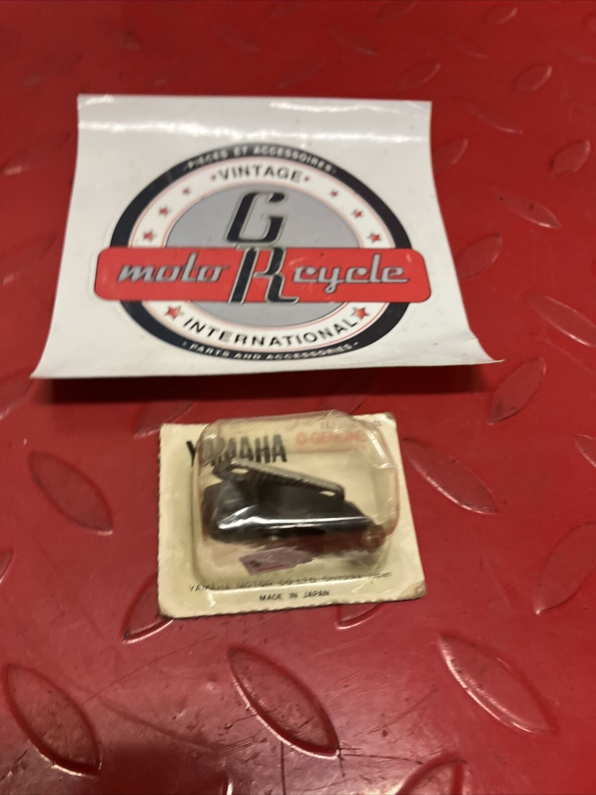 NOS YAMAHA XS360 XS400 CONTACT BREAKER POINT 1L9-81622-51-00 Y65