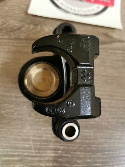 NOS YAMAHA YZ125 1988 REAR CALIPER ASSEMBLY 2VN-2580W-00-00 Y104