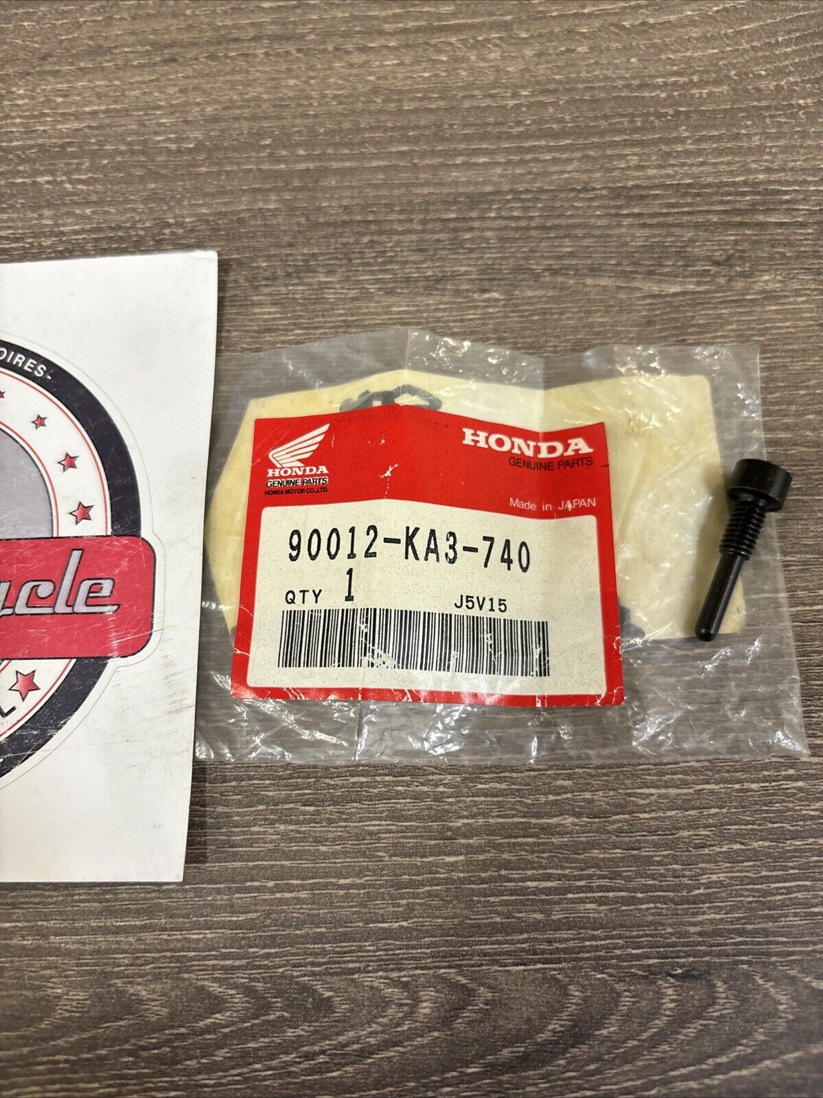 NOS Honda CR125R CR250R SPECIAL BOLT 6X23 90012-KA3-740 H132