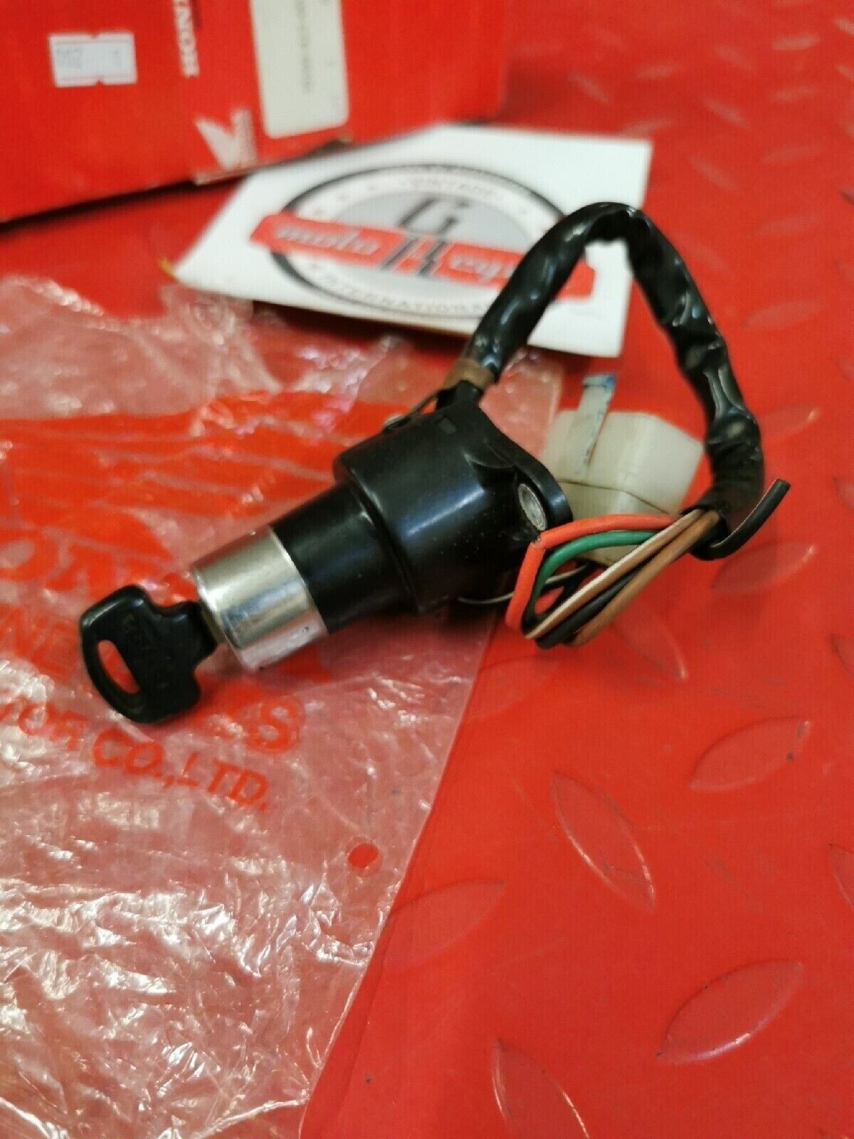 NOS HONDA CM450C CM400A CM450C  SWITCH ASSY  COMBINATION 35100-413-007 H39