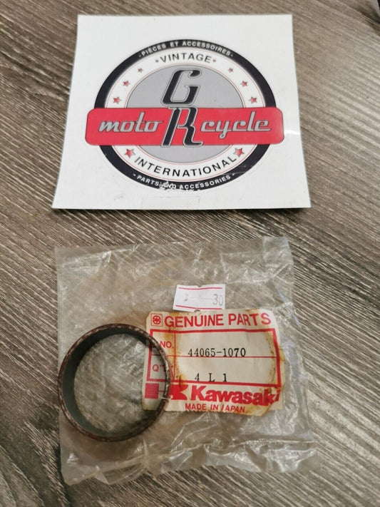 NOS KAWASAKI VN750 1985 - 2005 FORK BUSHING 44065-1070 K30