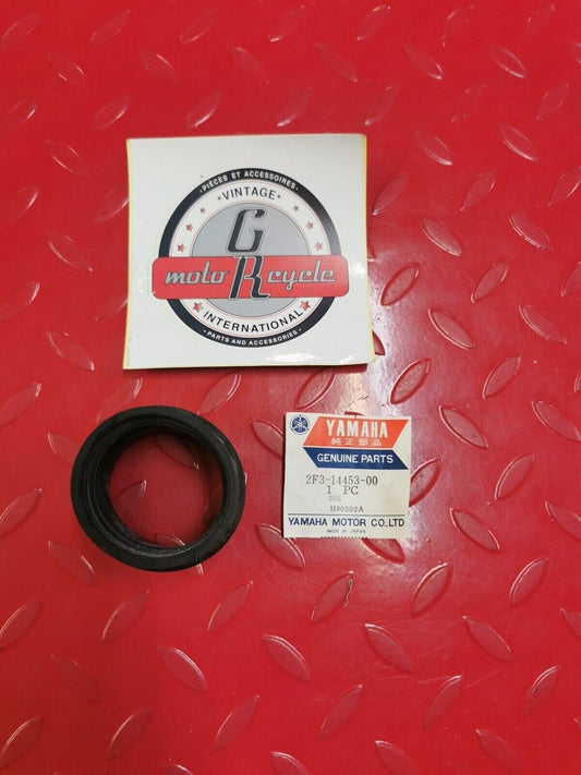 NOS YAMAHA XS750 1978 - 1981 JOINT AIR CLEANER 2F3-14453-00-00 Y29