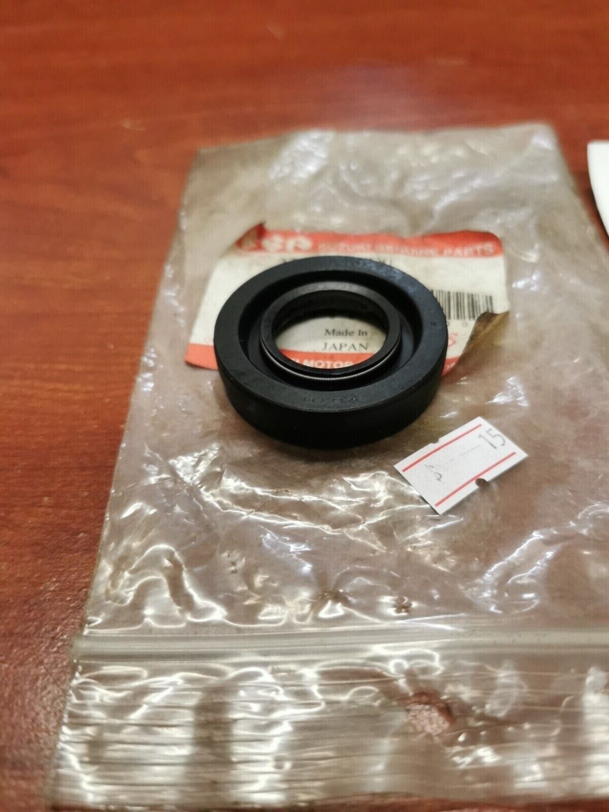 NOS SUZUKI LT-A400 LT-A750 LT-F400 OIL SEAL 27406-38FD0 S30