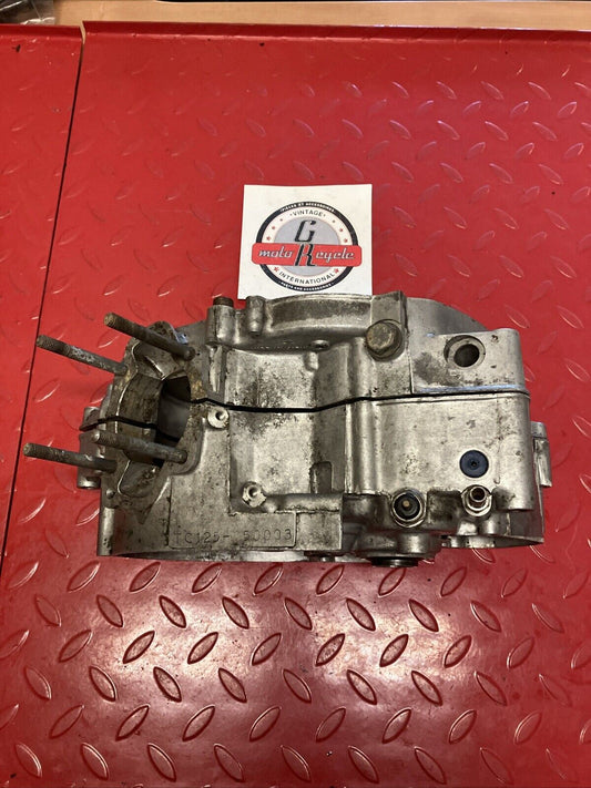 Suzuki TC125 1975 crankcase set left right crank case