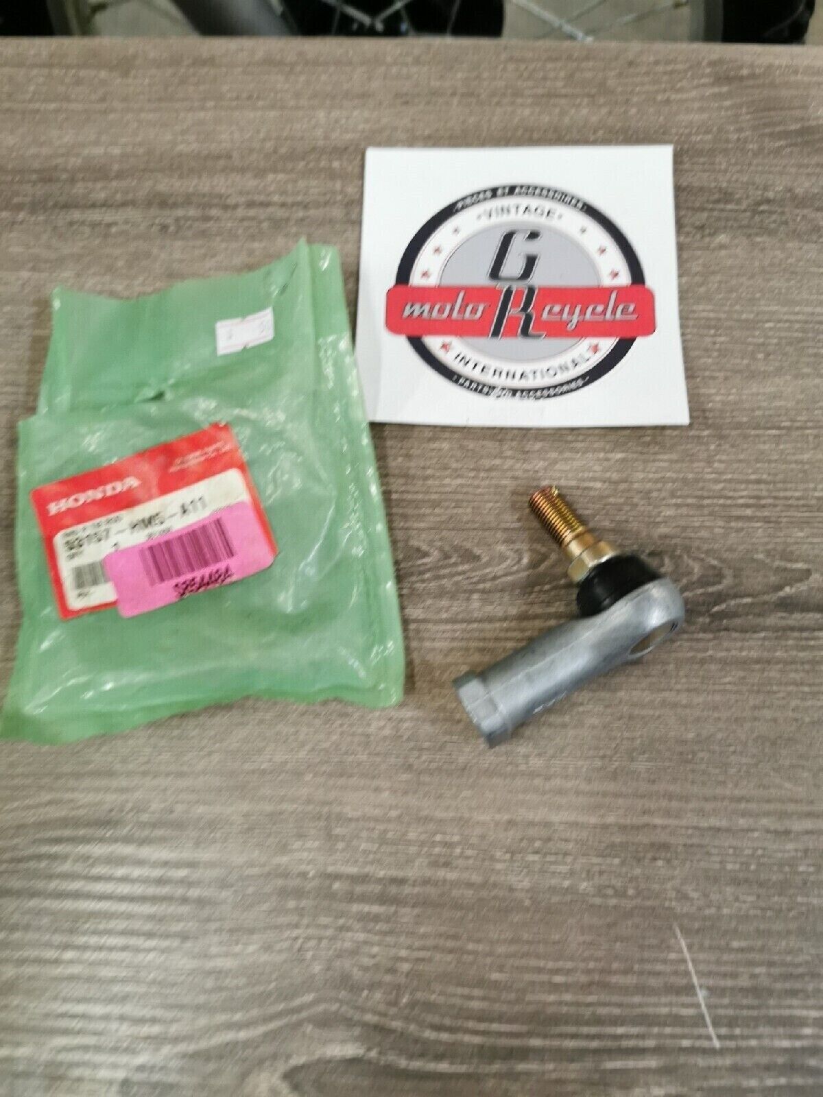 NOS HONDA TRX300 TRX200D TRX350 END TIE ROD RIGHT HAND THREAD 53157-HM5-A11  H44
