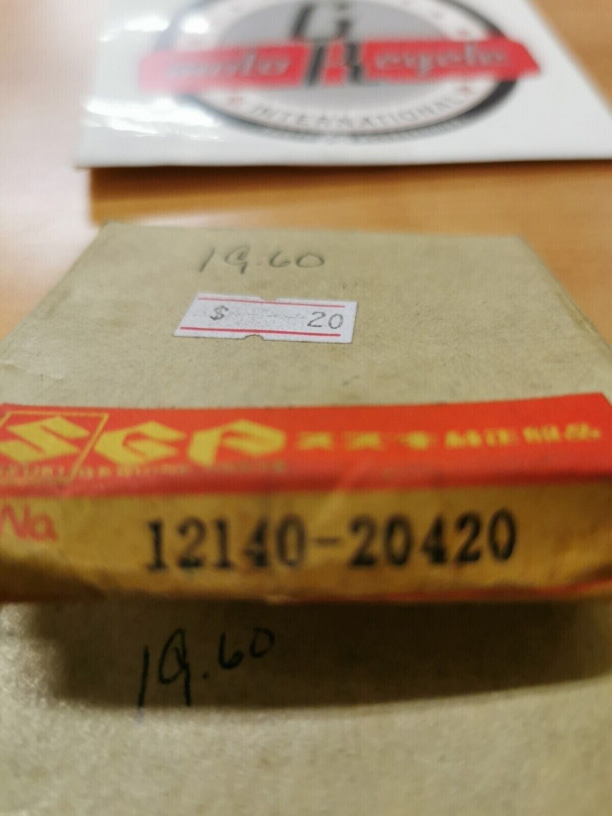 NOS SUZUKI  RM80 1982 RING SET  PISTON STD  12140-20420  S8