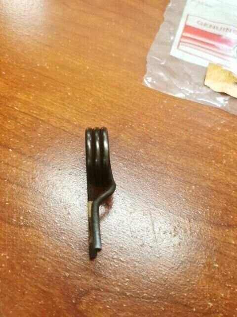 NOS Yamaha FS1 AS2 AT1 TORSION SPRING 132-18124-00-00 SUB 90508-32207-00 Y120