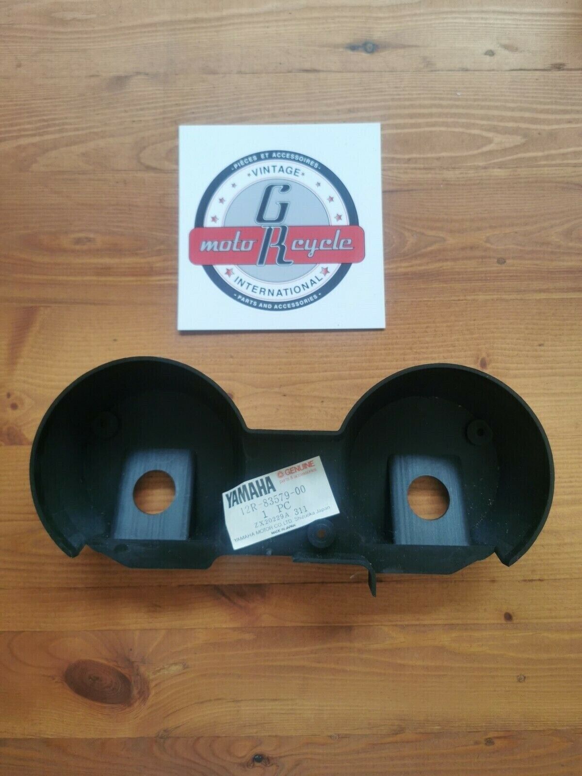 NOS Yamaha 1982-83 XS400 COVER, METER 2 #12R-83579-00-00 Y7